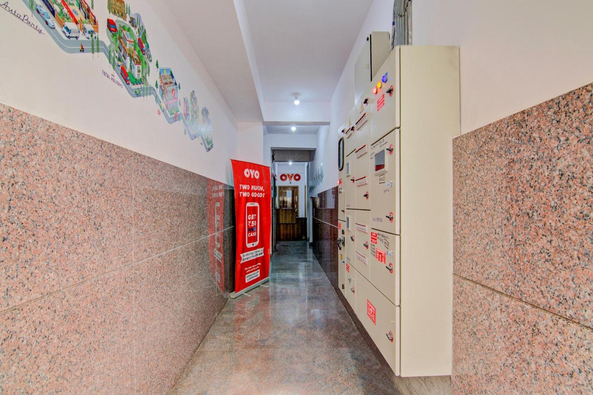Hotel O Varcity Comforts Near Ragigudda Sri Prasanna Anjaneyaswamy Temple Бангалор Екстериор снимка