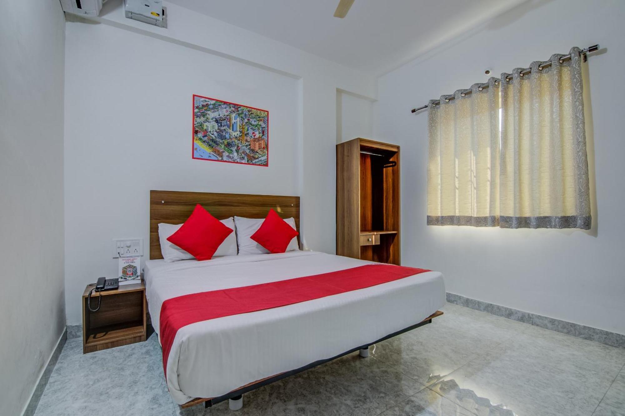 Hotel O Varcity Comforts Near Ragigudda Sri Prasanna Anjaneyaswamy Temple Бангалор Екстериор снимка