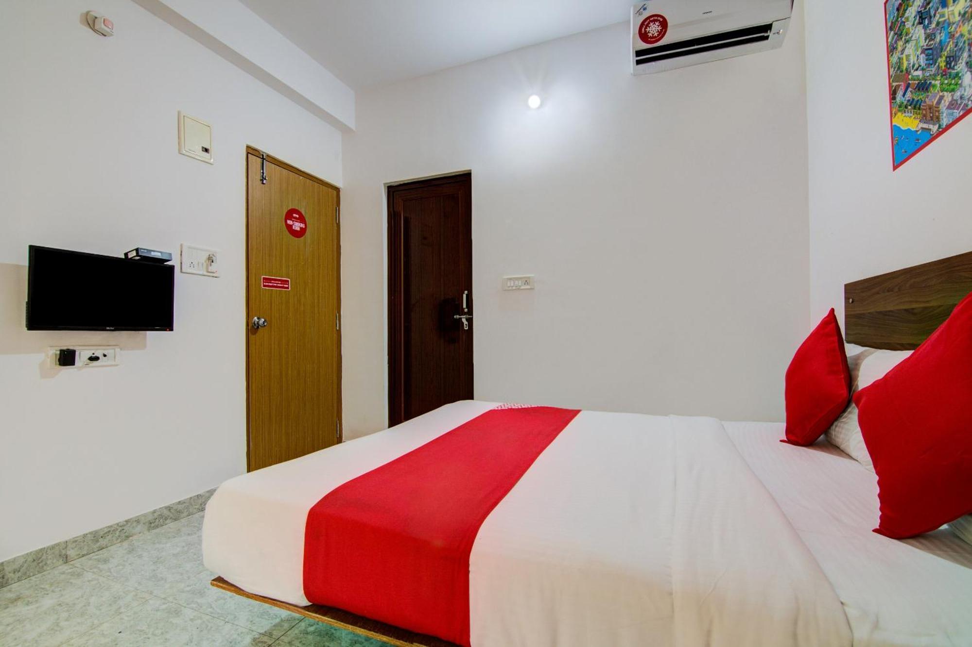Hotel O Varcity Comforts Near Ragigudda Sri Prasanna Anjaneyaswamy Temple Бангалор Екстериор снимка